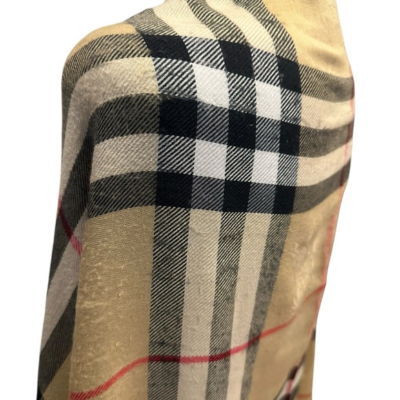Burberry London wide check scarf - Picture 10 of 13